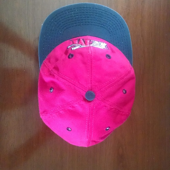 ** HOST PICK** Vintage University of Maryland cap - Picture 4 of 7